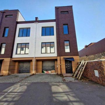 Продаж таунхауса у Центрі міста