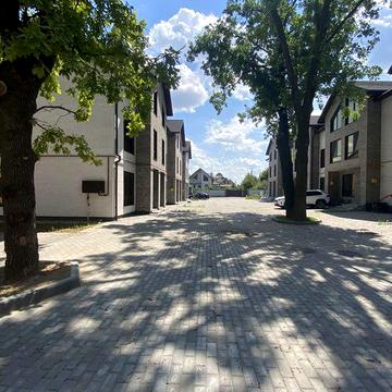 Продаж таунхауса Петропавлівська Борщагівка!