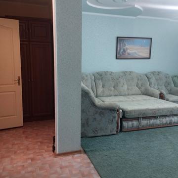 Металургів, 32а