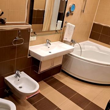 Людвіга Свободи просп., 50в