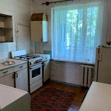 Продам 3-кімн.кв. поліпш.план. 69 кв.м по вул. Миру, нагірна частина