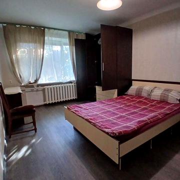 2-х Лятошинського,ЦУМ,Михайлівська,любий термін