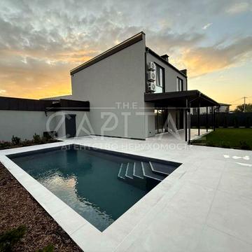 Виноградна вул.