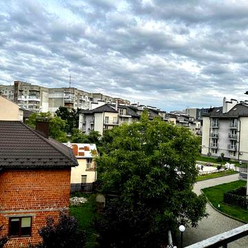 Довгострокова оренда 1 кімнатної квартири в Бельгійському Містечку