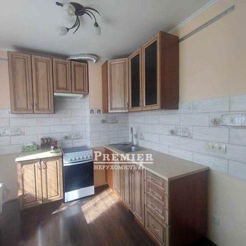 Продам 3 кімнатну квартиру Кримській бульвар.