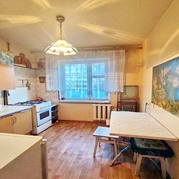 Академіка Корольова вул., 114/1
