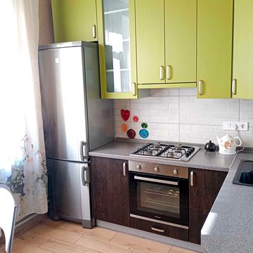 Тарасівська вул., 3