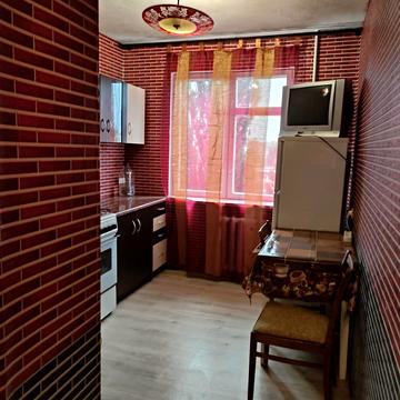 Героїв Космосу вул., 7