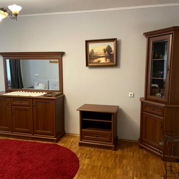 Михайла Максимовича вул., 3