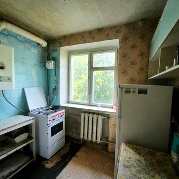 Двокімнатна під ремонт в центрі Бучі.