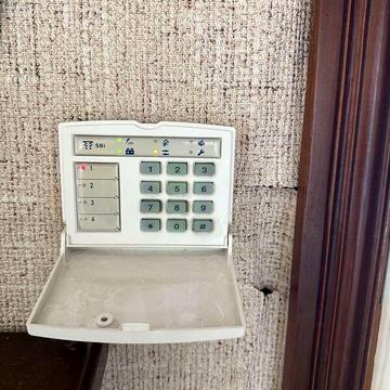 Довгострокова оренда 4к Квартира Театральна вулиця