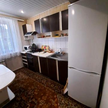 Продам 3-х комнатную квартиру бул. Строителей