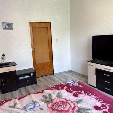 Продаж будинку в центрі міста. Велика площа.