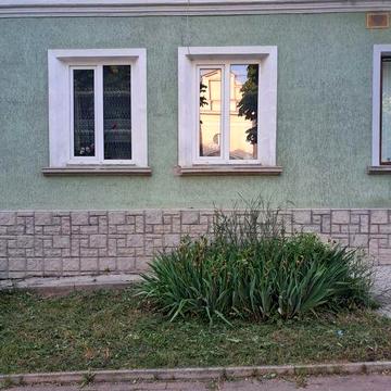 Продам квартиру під магазин