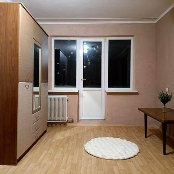 1 комнатна біля  Шалімова. Медмістечко. Відрадний. Можна є відновлення