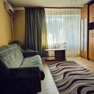 Продам отличную 1  ком.кв.чешского проэкта  на 12м квартале