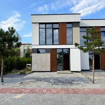 Таунхаус (без%) 120м² та 3 сотки у закритому котеджному містечку
