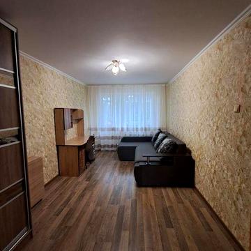 Продам квартиру в центрі міста по вул, Хлібний.