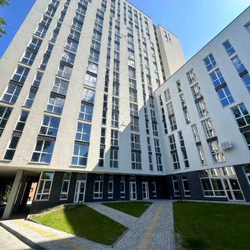 Продаж великої  1 кімнатної квартири, можна зробити 2х кімнатну ЖК Америка