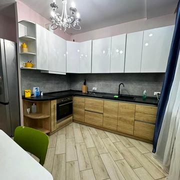 Валерія Самофалова вул. (Каманіна), 16а/2