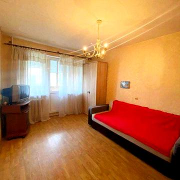 Вул. Кудряшова 2 (Мокра), затишна 1к є газ. Метро Вокзальна 7 хв пішки