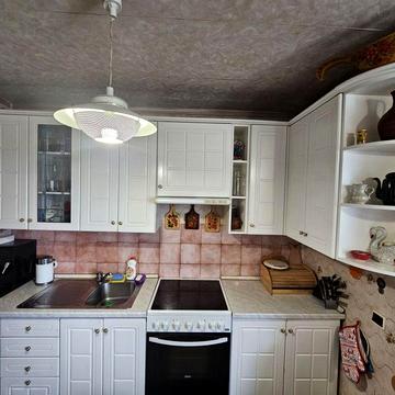 Продам 4х комнатную квартиру на ул.Литейной