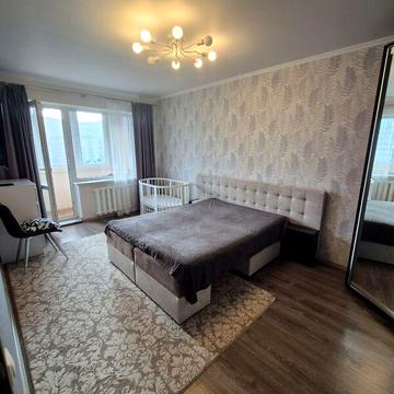 Продаж 1к Квартира Небесної Сотні проспект