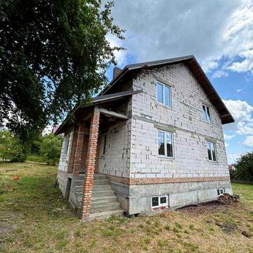 р Будинок у Білій Криниці, вул. Веселкова 15