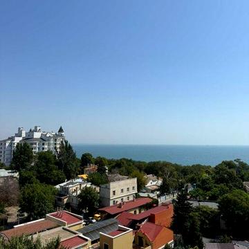 ЖК Париж просторная квартира с видом на море!