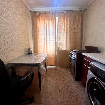 Продам трикімнатну квартиру Тополя-1
