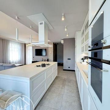 Квартира 110 кв. вул.Карпинця, паркова зона, закрита територія