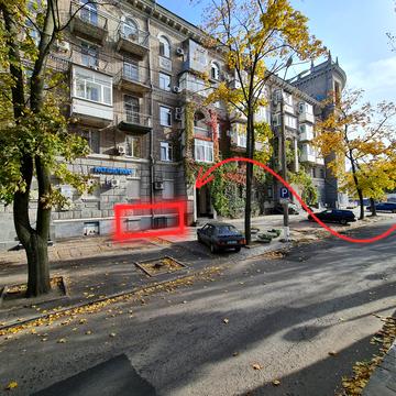 Дмитра Яворницького просп. (Карла Маркса), 82
