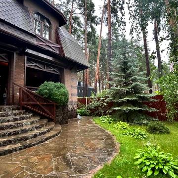 Антонія Михайловського вул., 7Б