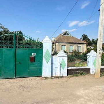 Доглянутий будинок 80 м2 в м. Снігурівка; сертифікат - ок