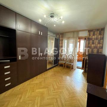 Драгоманова вул., 23