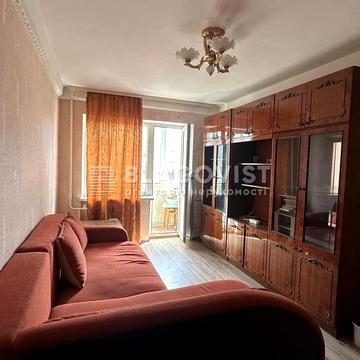 Кловський узвіз, 24