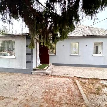 Бережна вул.