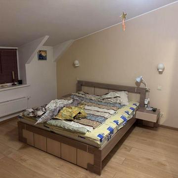 Продам в Ворзелі,шикарну 229 м.кв.4-х кімн.кв.з великою терасою