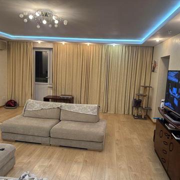 Продам в Ворзелі,шикарну 229 м.кв.4-х кімн.кв.з великою терасою