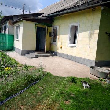 Продам частину дома біля 8 школи м.Сміла
