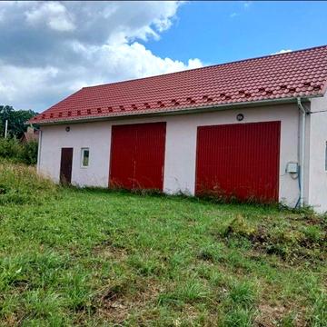 Продається двух поверховий будинок в місті Сторожинець