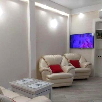 Продам 3-кімнатну квартиру з якісним ремонтом (357-912)