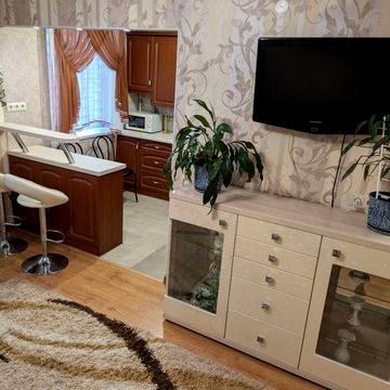 Двокімнатна квартира (довгострокова оренда)