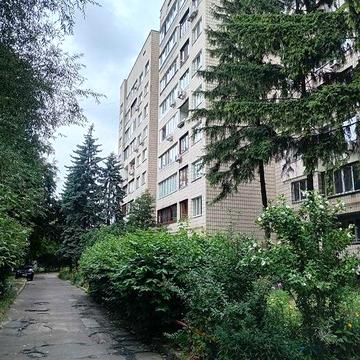 Продам 2-кімнатну квартиру Солом*янськй р-н, вул. Єреванська 8А