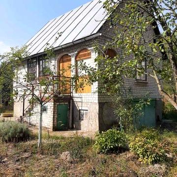Дачний будинок у масиві "Зелений гай".