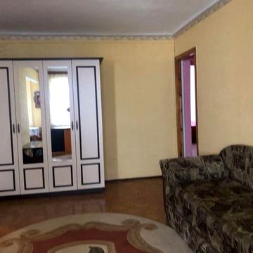 Здам  в оренду 2- кімнатну квартиру від метро Вокзальна 10 хв пішки