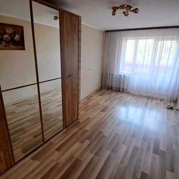 ПРОДАМ 1-кімнатну квартиру на проспекті Молоді, від власника.