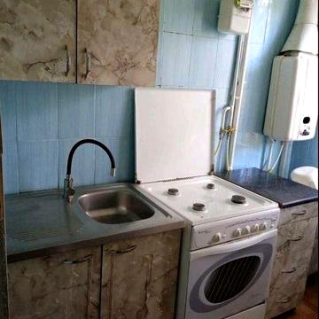 Сдам 1 кв по ул. Казацкая (АТБ) можно командировочным на короткий срок