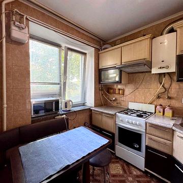 Продаж 2-к квартири в цегляному будинку!