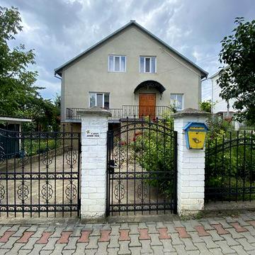 Продаж будинку 5 кімнат Чернівці